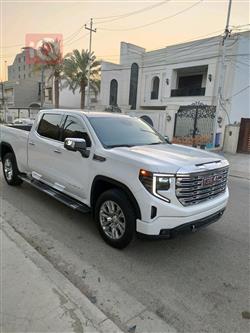 GMC Sierra